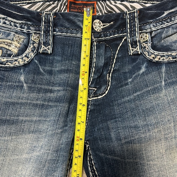 Rock Revival Jeans - Picture 7 of 7